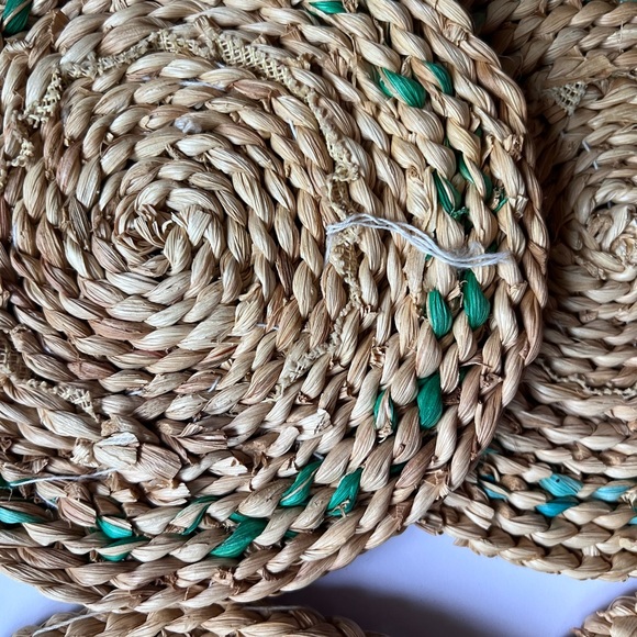 Vintage BoHo Cross Stitch Floral 4￼ Hot Pads Trivets Mats / Wicker Straw Woven - Picture 9 of 12